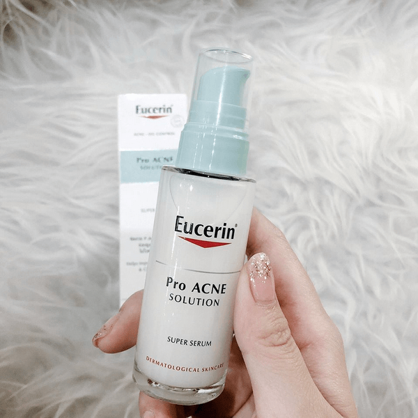 Serum trị mụn ẩn giá học sinh