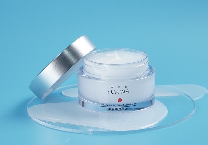 Kem Yukina Whitening Deep Treatment Gel