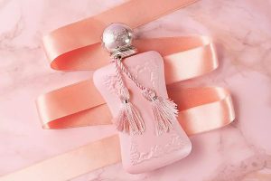 nước hoa thơm lâu 12 tiếng