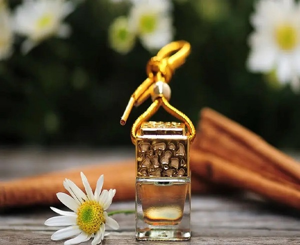 tinh dầu nên dùng cho ô tô