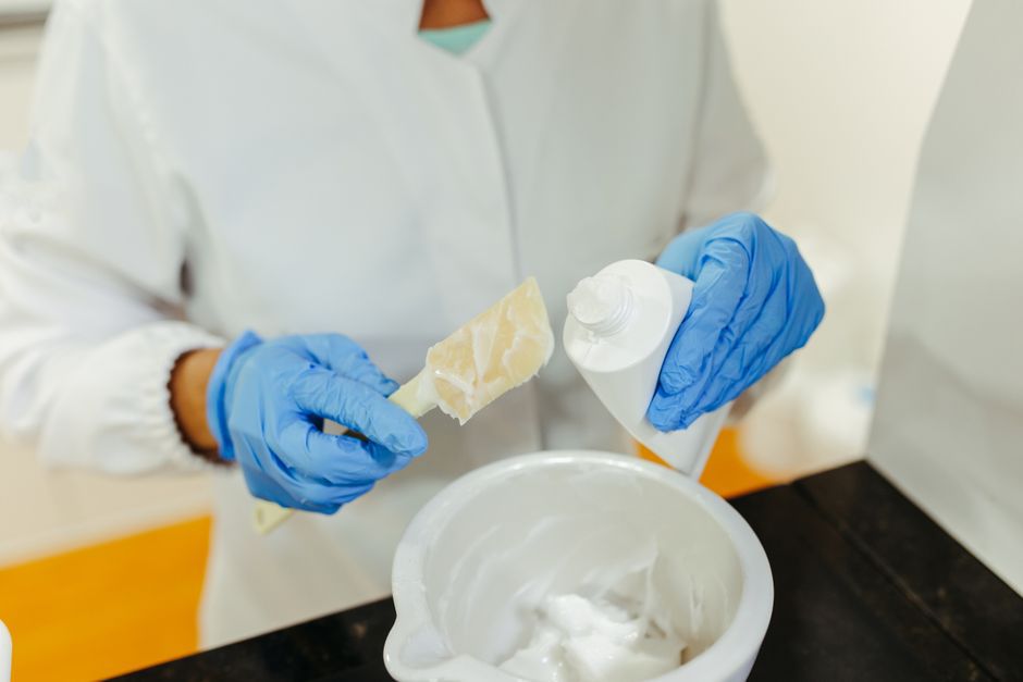 Microbiome Beauty Là Gì? Giải Mã Hệ Vi Sinh Trên Làn Da & Bí Quyết Skincare Chuẩn Y Khoa